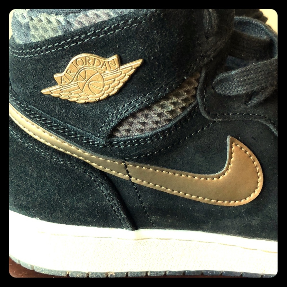 Black & camo Air Jordan 1 Retro Hightop’s